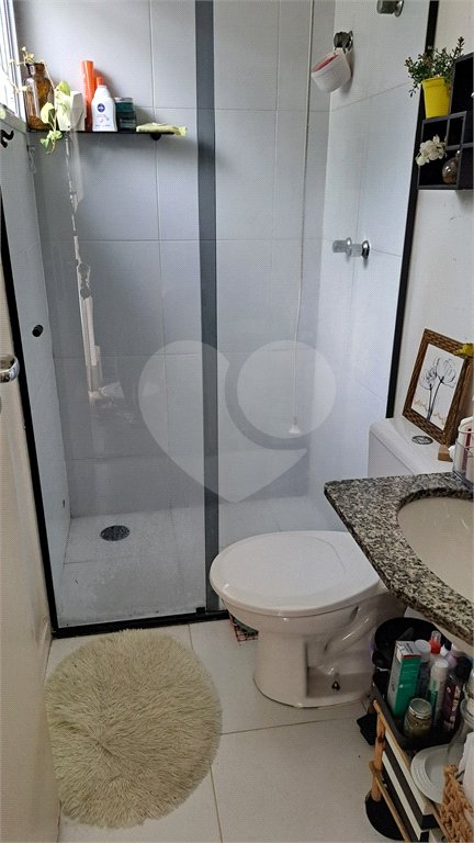 Casa à venda com 3 quartos, sendo 1 suíte,  no condomínio Moradas do Horto, São Paulo - SP