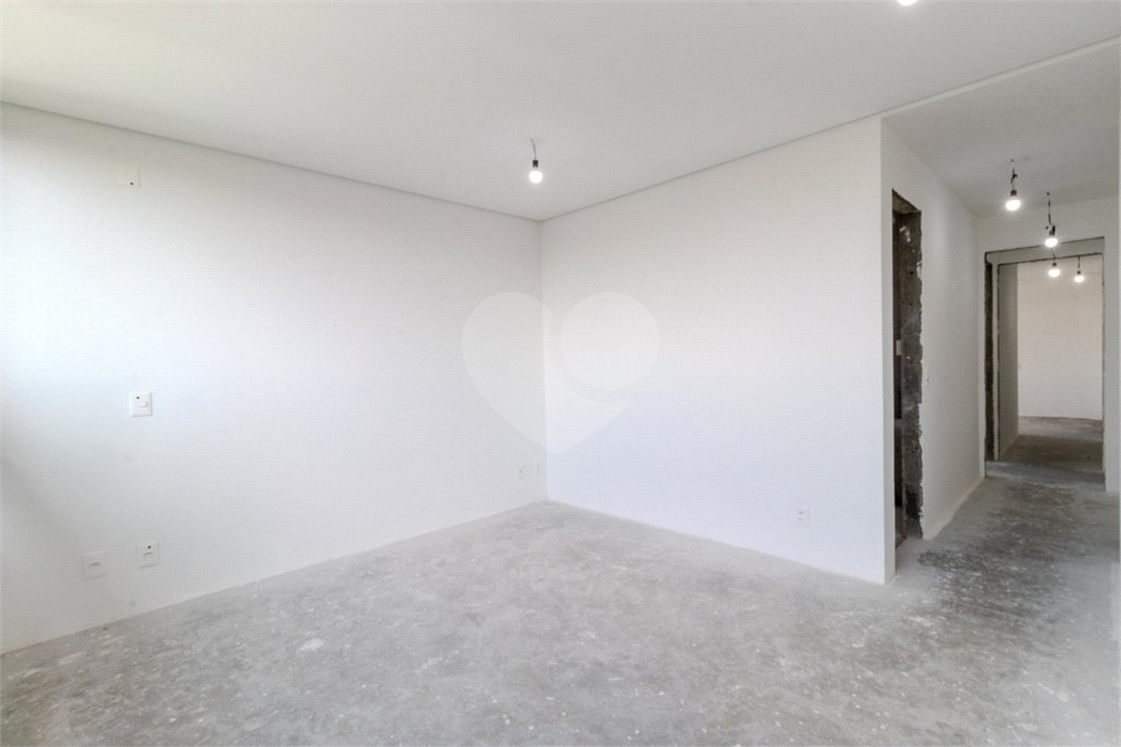 Apartamento à venda com 3 suítes em Campo Belo, São Paulo, SP