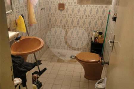 Sobrado à venda com 3 quartos em Vila Marari, São Paulo, SP