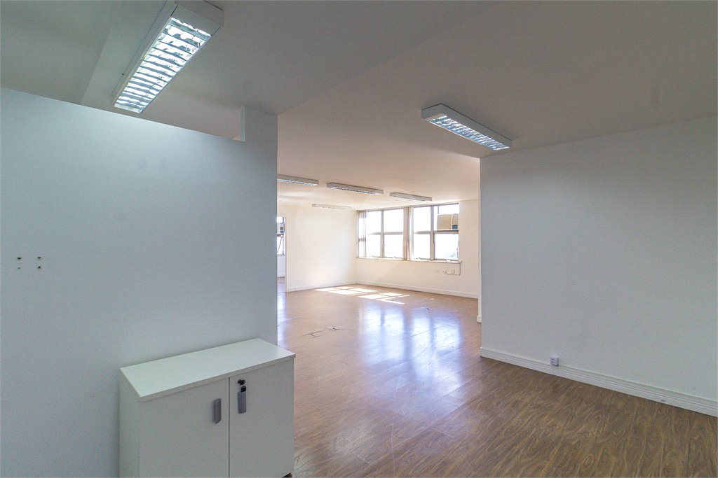 Sala à venda em Bela Vista, São Paulo, SP