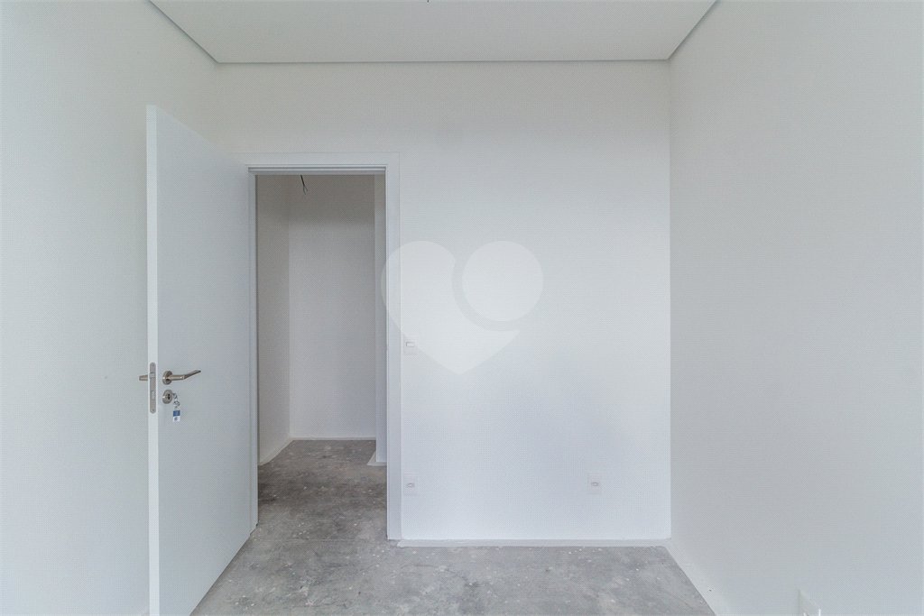 Apartamento à venda ou para alugar com 4 quartos, sendo 3 suítes, em Jardim Morumbi, São Paulo, SP