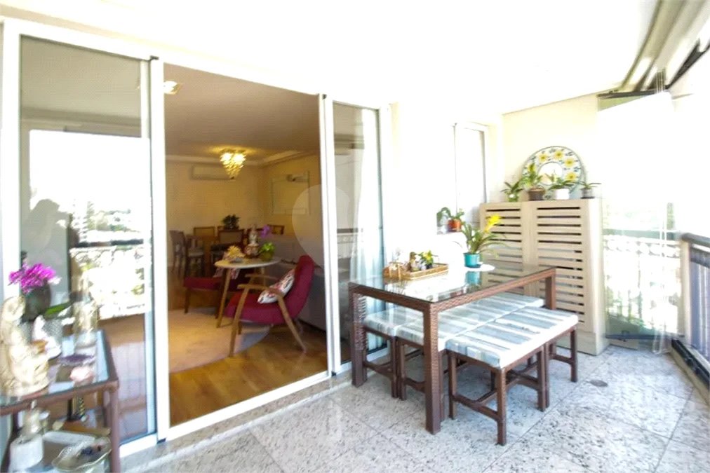 Apartamento à venda com 3 quartos, sendo 1 suíte,  em Santa Teresinha, São Paulo, SP