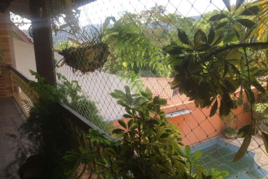 Sobrado à venda com 4 quartos, sendo 3 suítes, em Jardim Virginia Bianca, São Paulo, SP