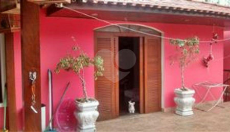 Sobrado à venda com 3 quartos, sendo 1 suíte,  em Horto, São Paulo, SP