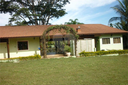Chácara à venda ou para alugar com 4 quartos, sendo 1 suíte, em Chácara Velosa, Araraquara, SP