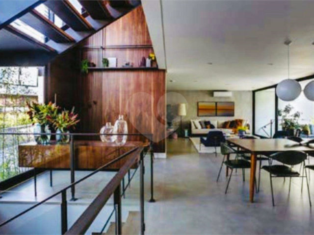 Casa à venda com 3 suítes no condomínio Casas Oás, São Paulo - SP