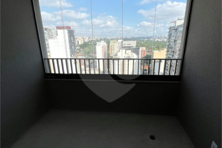 Apartamento à venda com 3 suítes em Pinheiros, São Paulo, SP