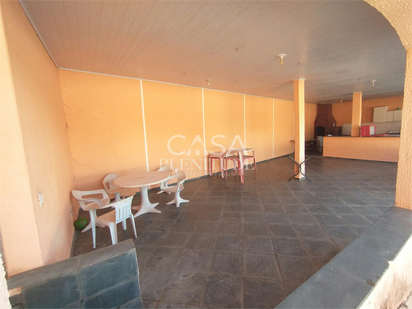 Chácara à venda com 5 quartos, sendo 1 suíte,  em Araçoiaba da Serra, SP