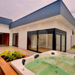 Casa à venda com 3 suítes no condomínio Campos do Conde I e II, Sorocaba - SP