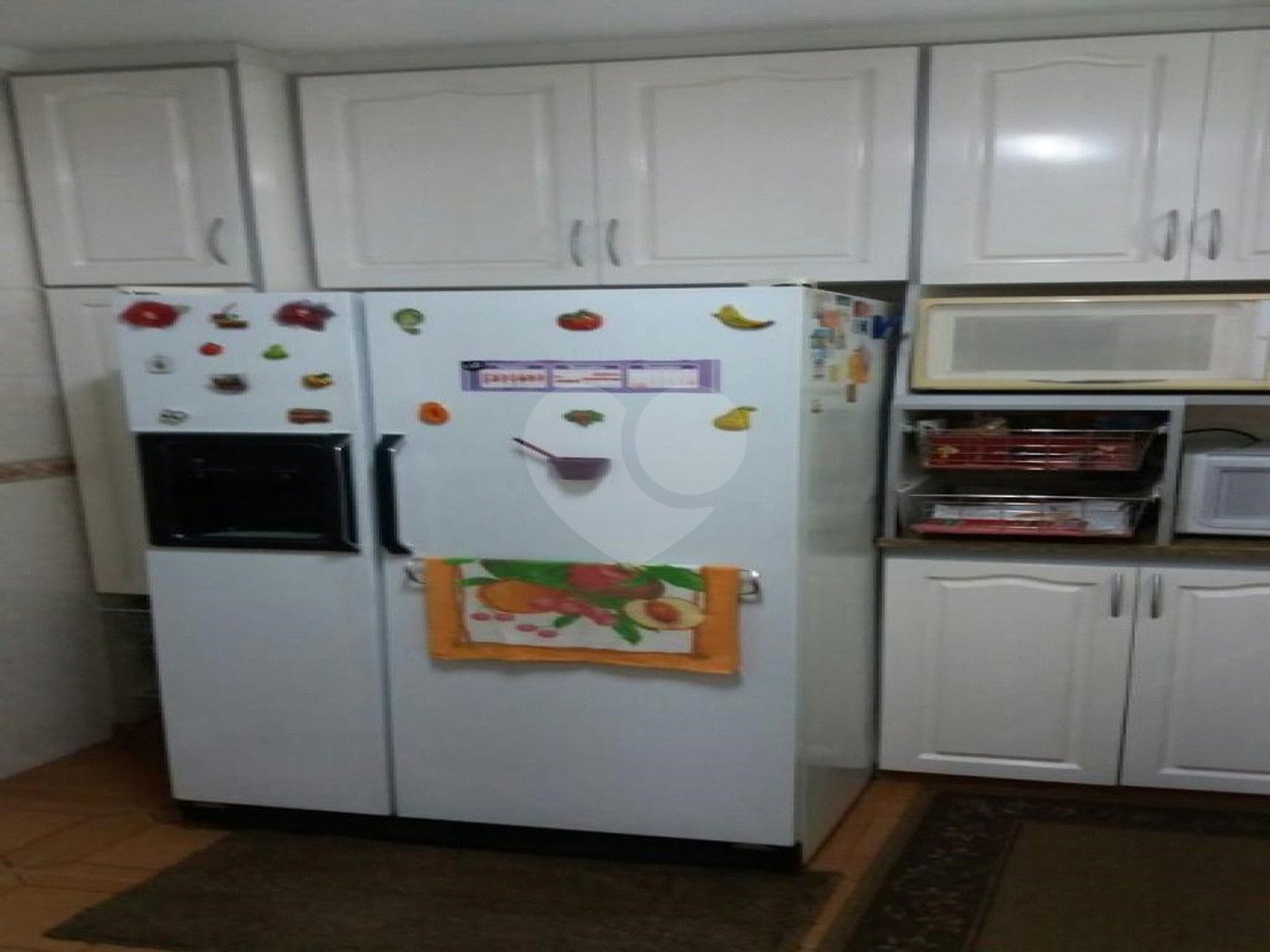 Casa à venda com 3 quartos, sendo 1 suíte,  no condomínio Alameda do Eucaliptos, São Paulo - SP