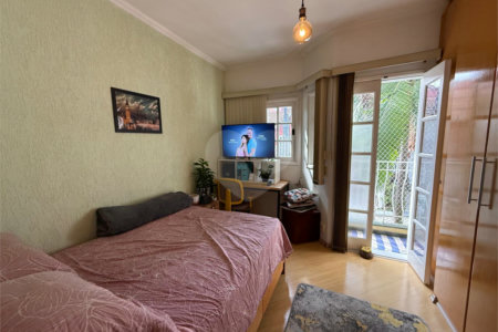 Casa à venda com 2 suítes no condomínio Village Palmas, São Paulo - SP