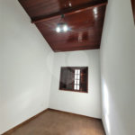 Sobrado à venda com 3 quartos, sendo 1 suíte,  em Jardim Ana Rosa, Suzano, SP