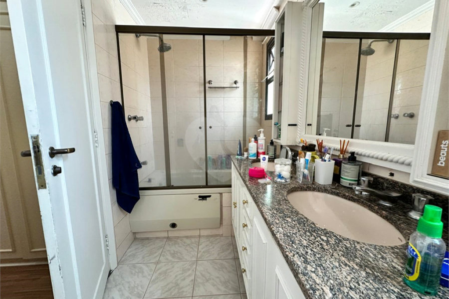 Apartamento à venda com 3 suítes em Santana, São Paulo, SP