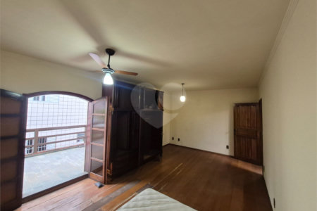 Casa à venda com 3 suítes em Vila Jardini, Sorocaba, SP