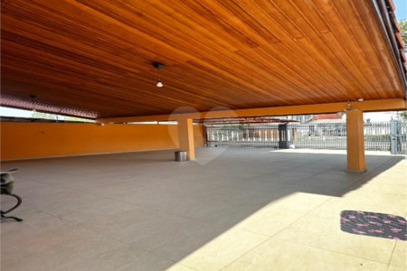 Sobrado à venda com 4 quartos, sendo 1 suíte, em Wanel Ville, Sorocaba, SP