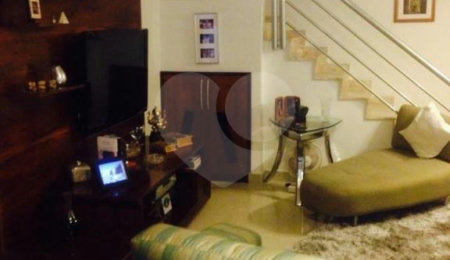 Casa à venda com 3 quartos, sendo 1 suíte,  no condomínio Praça Doutor José Augusto César,12, São Paulo - SP
