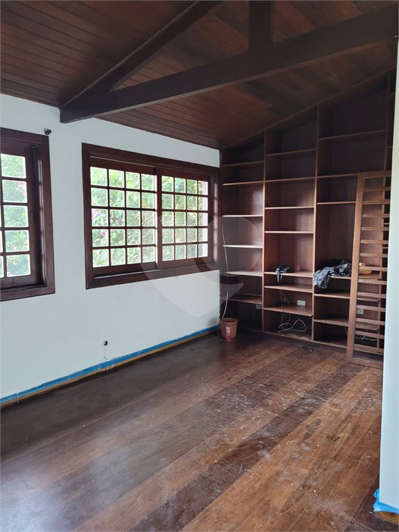 Casa à venda com 3 quartos, sendo 1 suíte,  em Serra da Cantareira, Mairiporã, SP