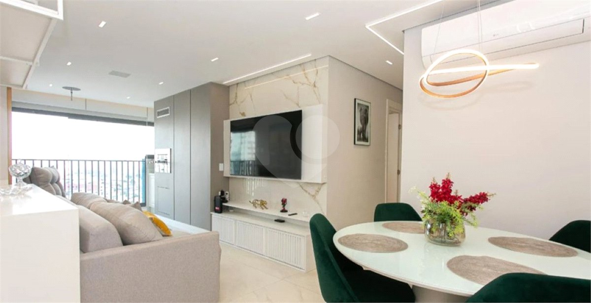 Apartamento à venda com 2 quartos, sendo 1 suíte, em Chácara Seis de Outubro, São Paulo, SP