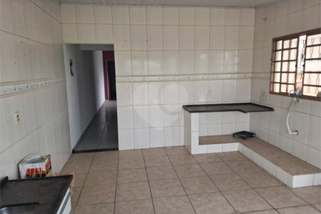 Casa à venda com 5 quartos, sendo 1 suíte, em Jardim Montreal, Sorocaba, SP