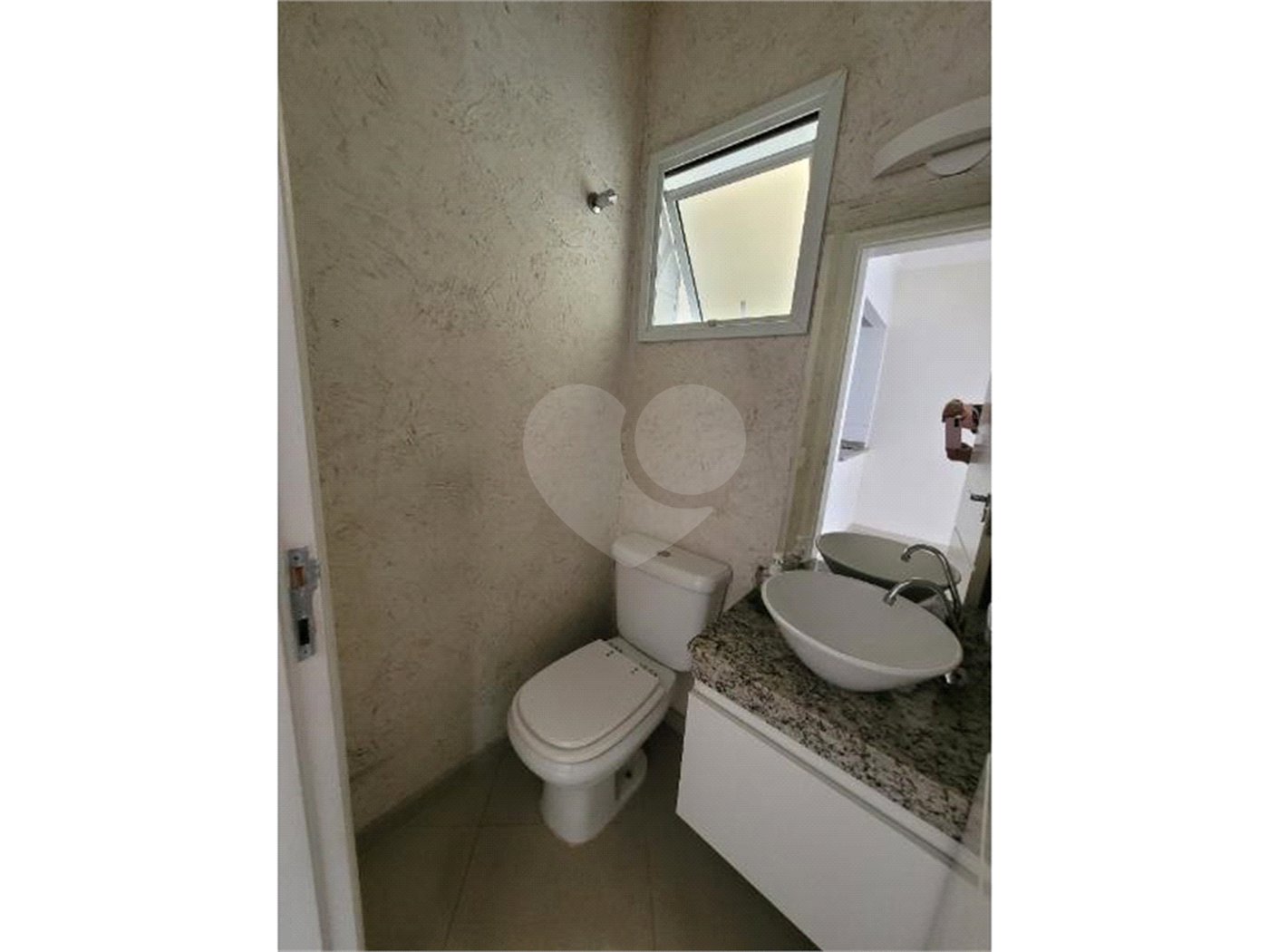 Casa à venda com 3 quartos, sendo 1 suíte,  no condomínio Maximus I, São Paulo - SP