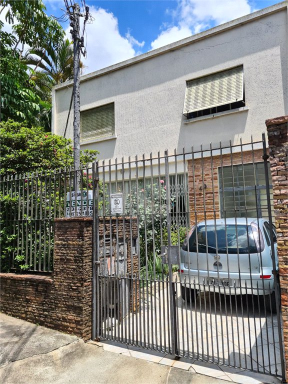 Sobrado à venda com 3 quartos em Campo Belo, São Paulo, SP