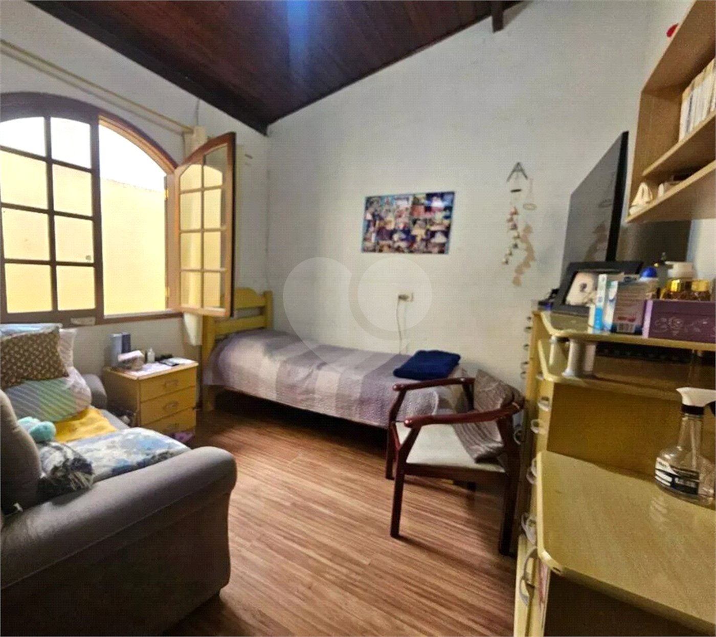 Casa Térrea à venda com 3 quartos, sendo 1 suíte, no Centro, Poá, SP