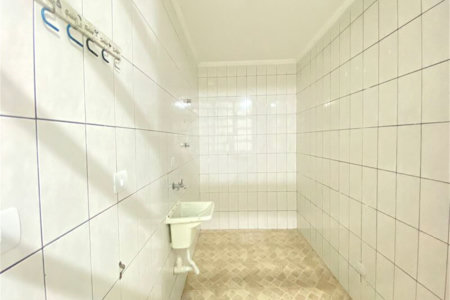 Sobrado à venda com 3 quartos, sendo 2 suítes,  em Parque Terra Nova, São Bernardo do Campo, SP