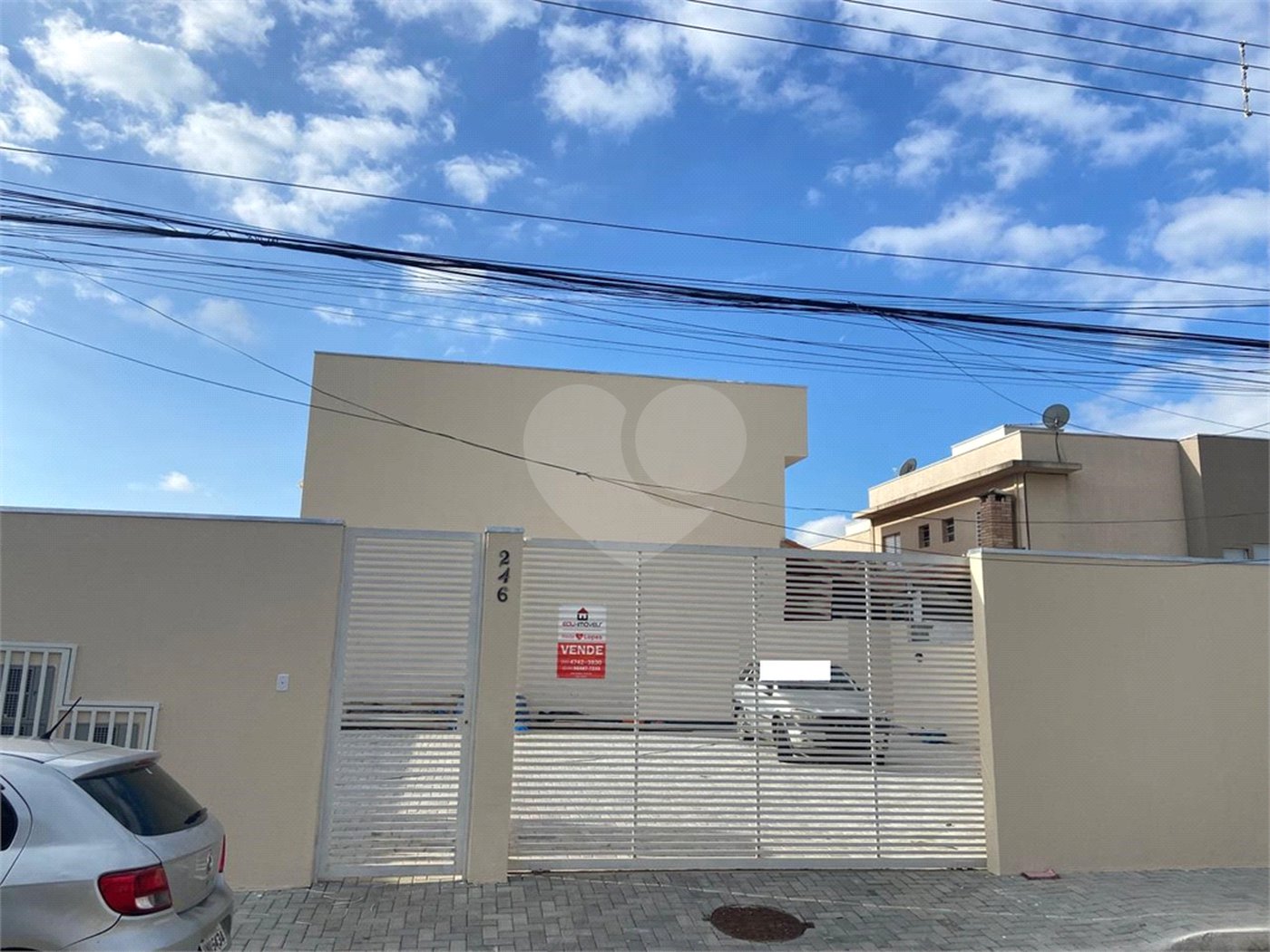 Casa para alugar com 2 suítes no condomínio Residencial Vila Amélia, Poá - SP