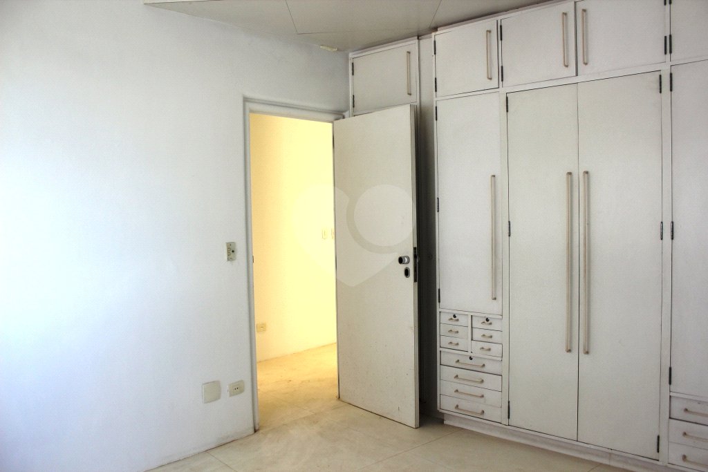 Cobertura à venda com 3 suítes em Santa Cecília, São Paulo, SP