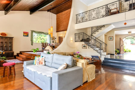Casa à venda com 5 quartos, sendo 4 suítes, em Interlagos, São Paulo, SP