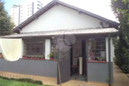 Casa à venda com 3 quartos em Campo Belo, São Paulo, SP