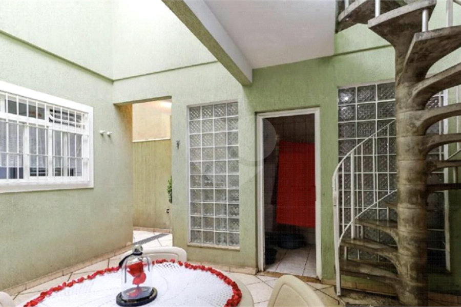 Sobrado à venda com 3 quartos, sendo 1 suíte, em Horto, São Paulo, SP