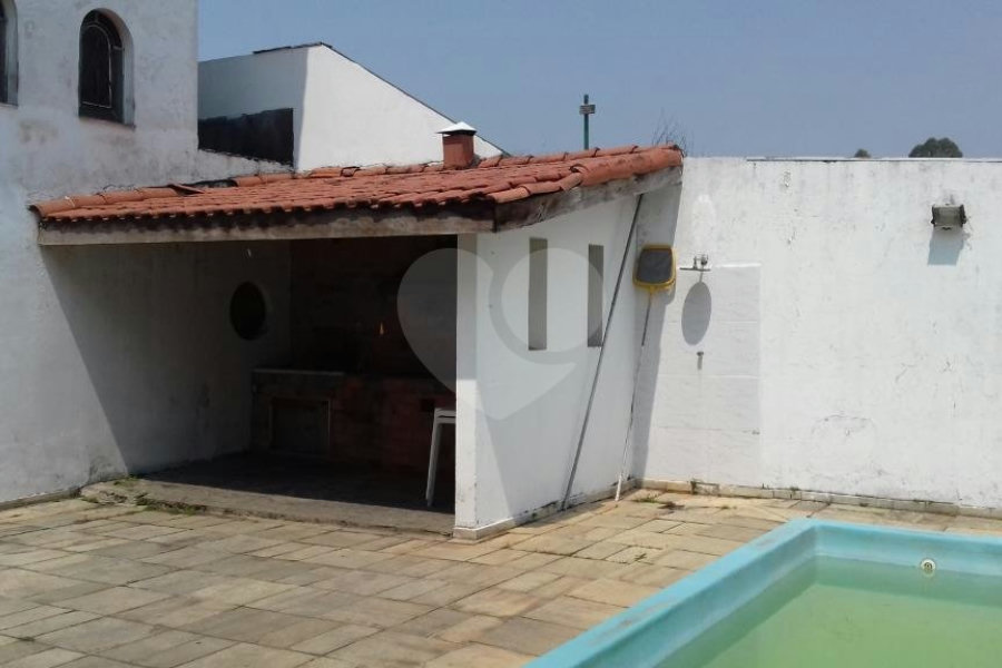 Sobrado à venda com 4 quartos, sendo 2 suítes, em City Recanto Anastácio, São Paulo, SP