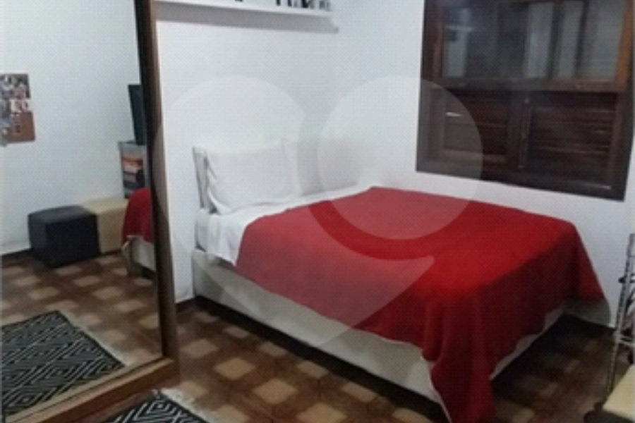 Casa à venda com 3 quartos, sendo 1 suíte, em Vila Scarpelli, Santo André, SP