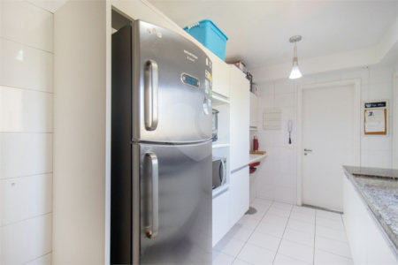Apartamento à venda com 3 suítes em Jardim Marajoara, São Paulo, SP