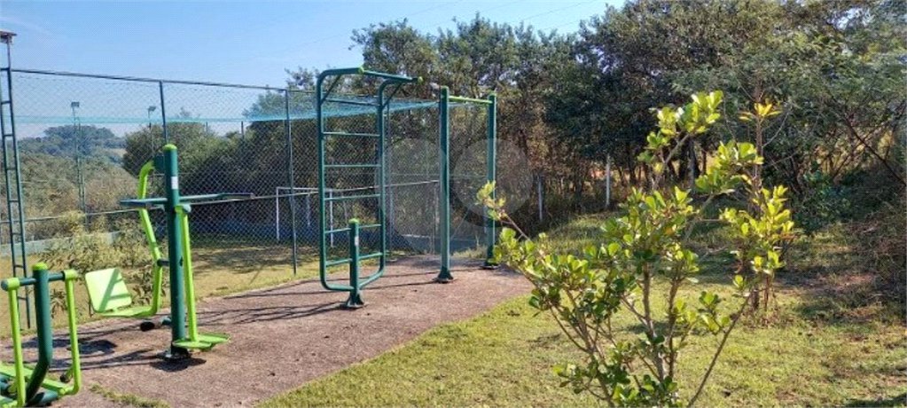 Terreno à venda no condomínio Bosque dos Cambarás, Valinhos - SP