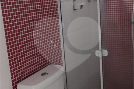 Casa à venda com 3 quartos, sendo 2 suítes,  no condomínio Parque das Figueiras, Mogi das Cruzes - SP