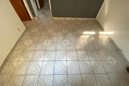 Apartamento para alugar com 2 quartos em Jardim Adriane, Itaquaquecetuba, SP