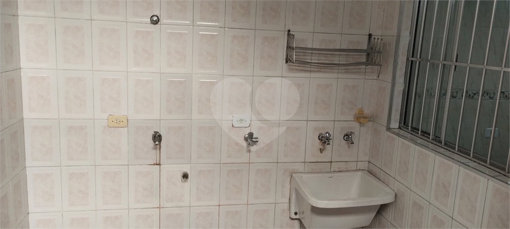 Sobrado à venda com 4 quartos, sendo 1 suíte, em Vila Nivi, São Paulo, SP