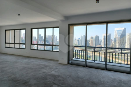 Apartamento à venda com 4 suítes em Real Parque, São Paulo, SP