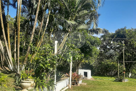 Chácara à venda com 8 quartos em Loteamento Chácara Val Paraiso, Atibaia, SP