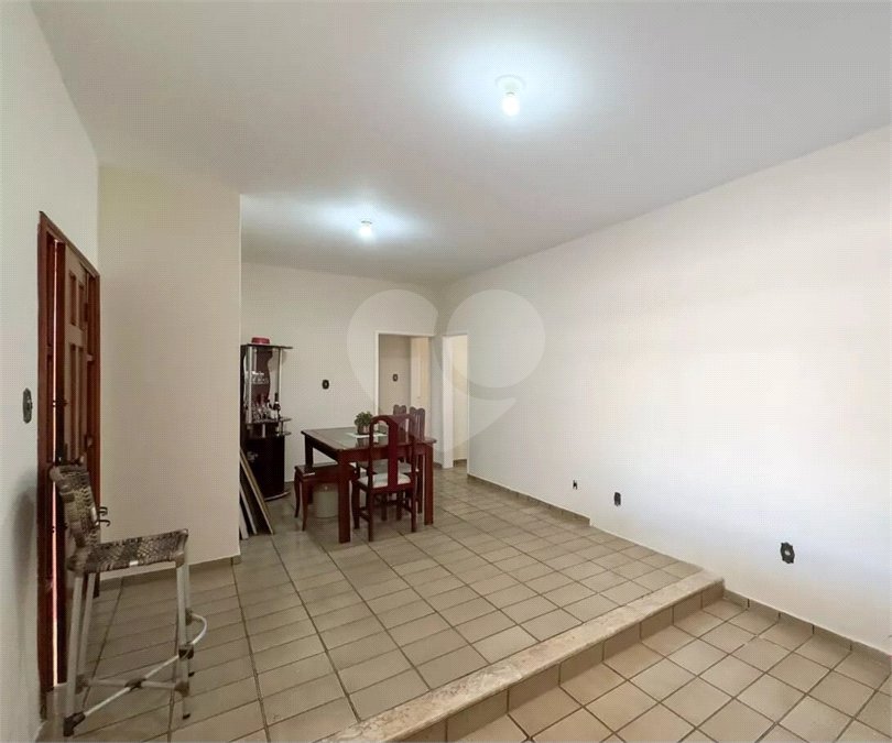 Casa Térrea à venda com 3 quartos, sendo 1 suíte, em Morada da Serra, Cuiabá, MT