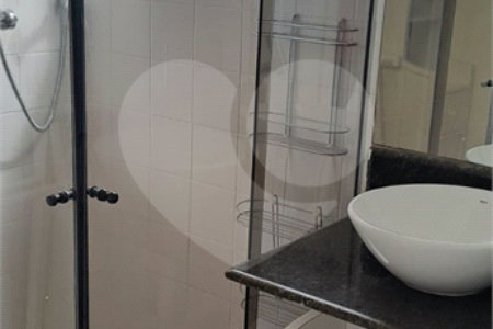 Apartamento à venda com 3 quartos, sendo 1 suíte, em Vila Paulicéia, São Paulo, SP