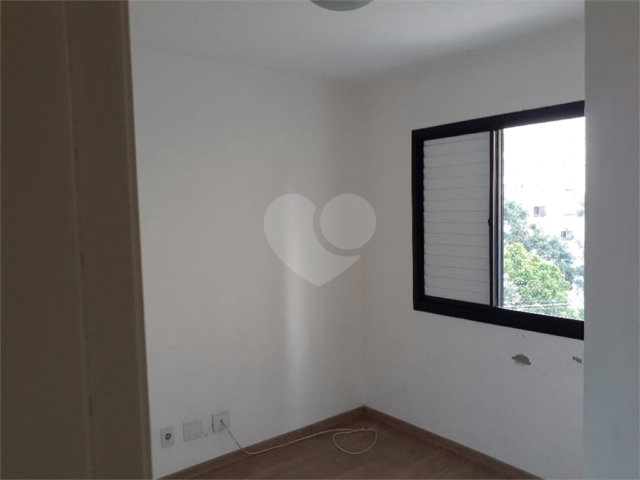 Apartamento à venda com 3 quartos, sendo 1 suíte,  em Morumbi, São Paulo, SP