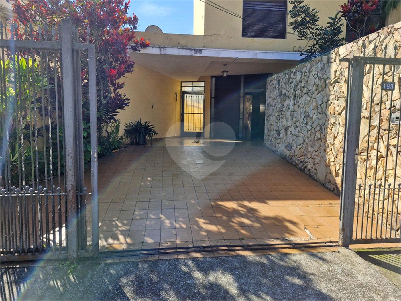 Casa à venda com 4 quartos, sendo 1 suíte, em Jardim Consórcio, São Paulo, SP