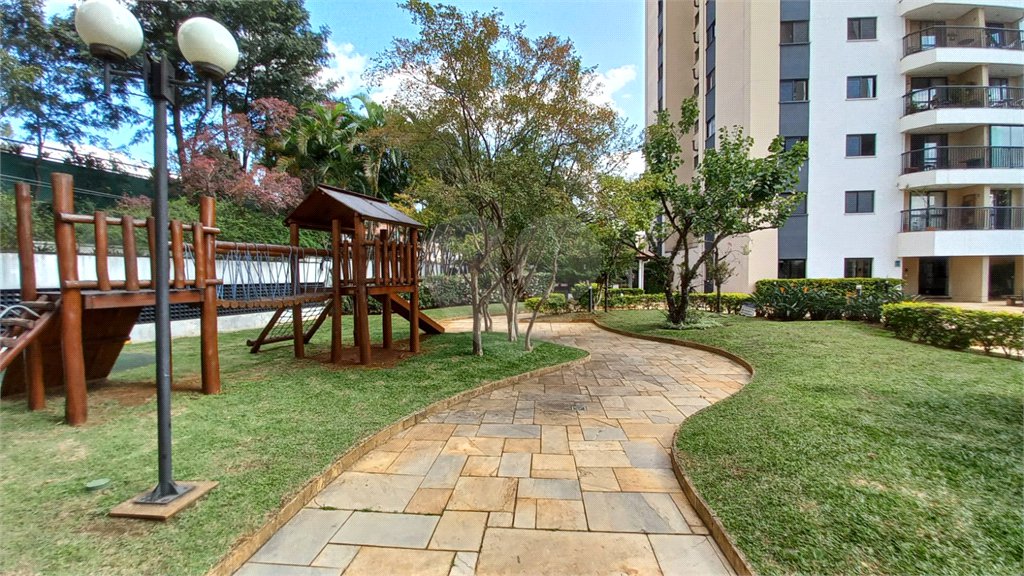 Apartamento à venda com 3 quartos, sendo 1 suíte,  em Butantã, São Paulo, SP