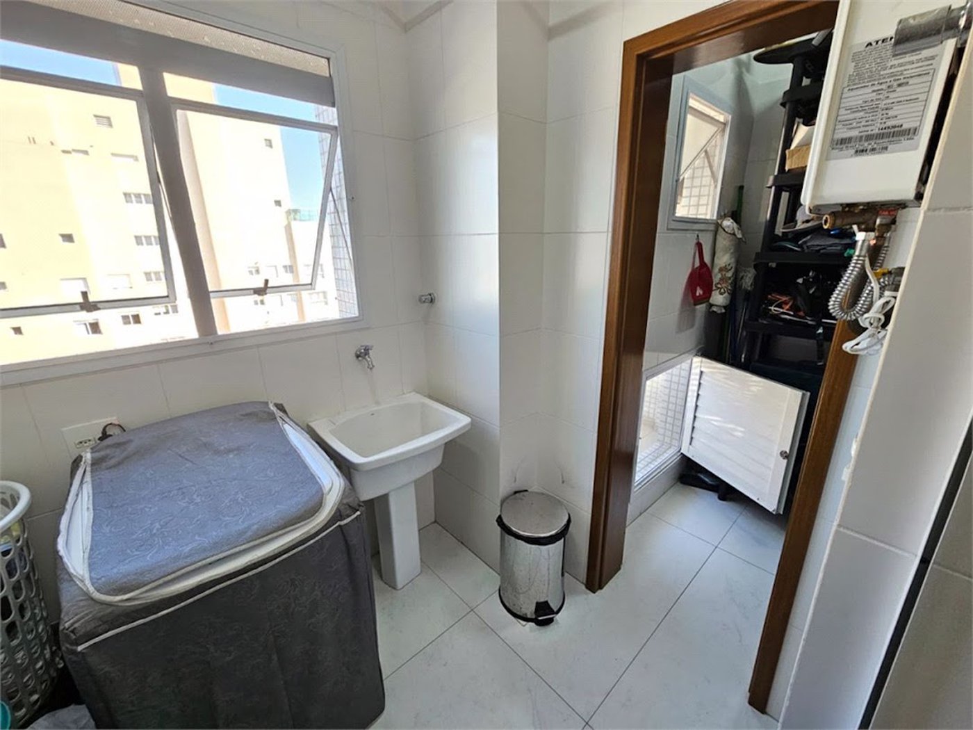 Apartamento Residencial à venda, Pompéia, Santos - AP1907.
