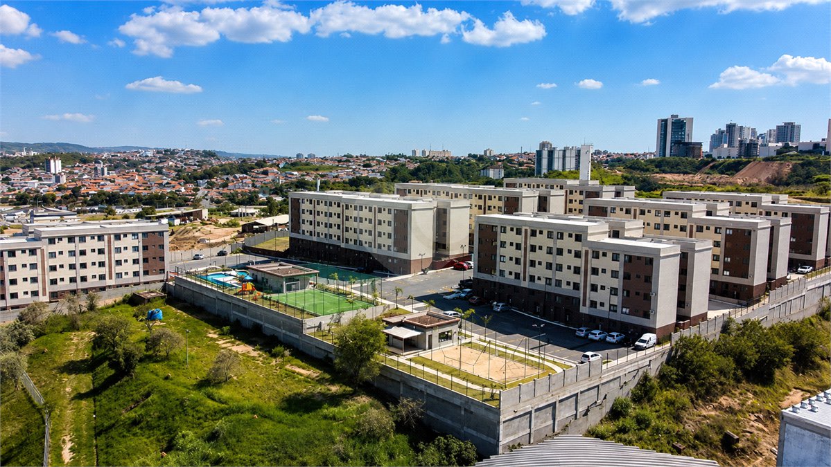 Apartamento à venda com 2 quartos no Centro, Votorantim, SP