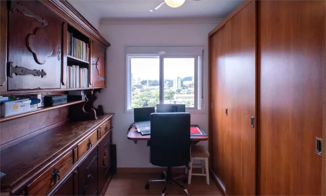 Apartamento à venda com 3 quartos, sendo 1 suíte,  em Jardim das Vertentes, São Paulo, SP