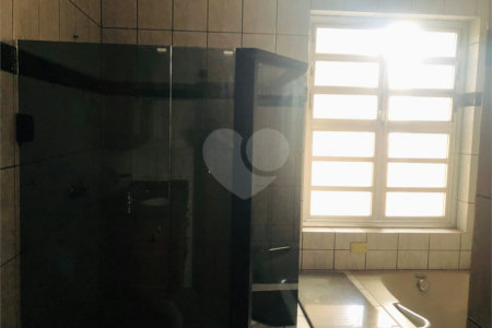 Casa à venda com 3 quartos, sendo 1 suíte,  no Centro, Mogi das Cruzes, SP
